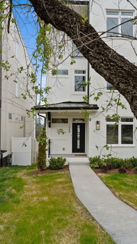 1068 Archer St, Nashville, TN 37203