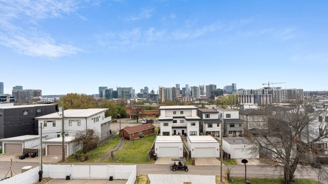 1068 Archer St, Nashville, TN 37203