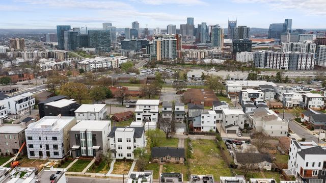 1068 Archer St, Nashville, TN 37203