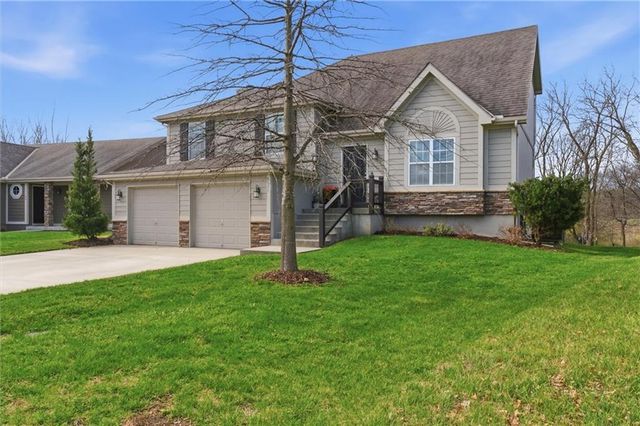 11504 N Marsh Avenue, Kansas City, MO 64157