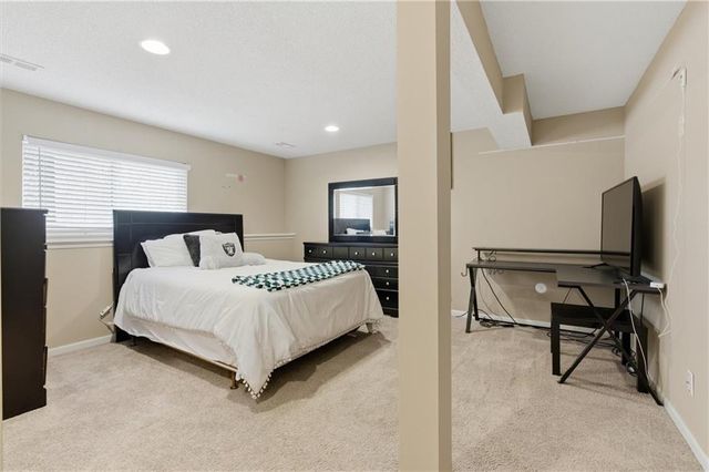 11504 N Marsh Avenue, Kansas City, MO 64157