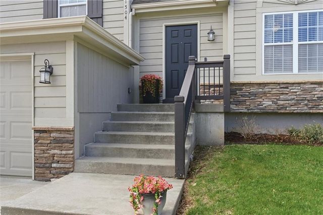 11504 N Marsh Avenue, Kansas City, MO 64157