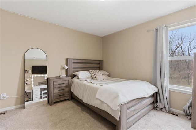 11504 N Marsh Avenue, Kansas City, MO 64157