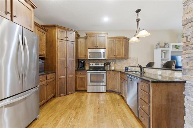 11504 N Marsh Avenue, Kansas City, MO 64157