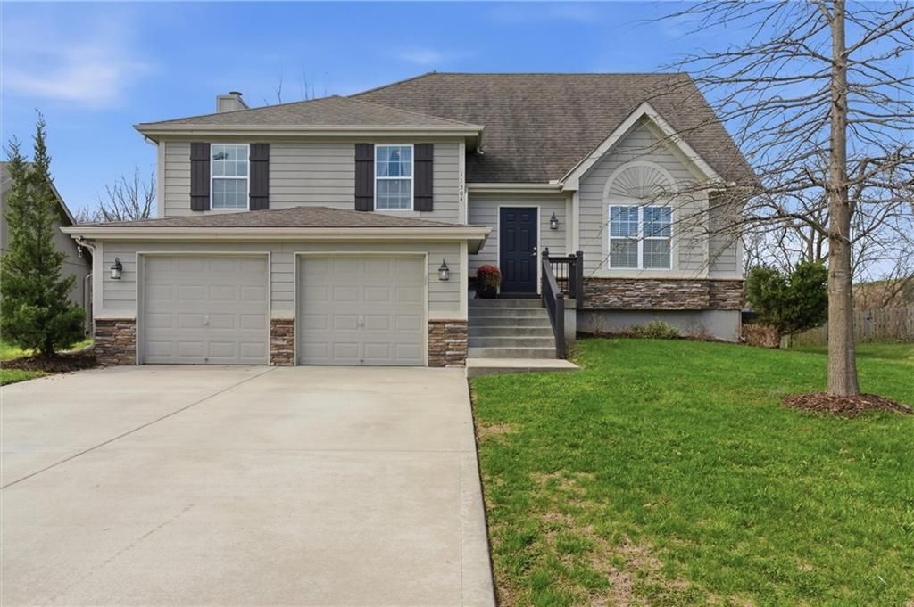 11504 N Marsh Avenue, Kansas City, MO 64157