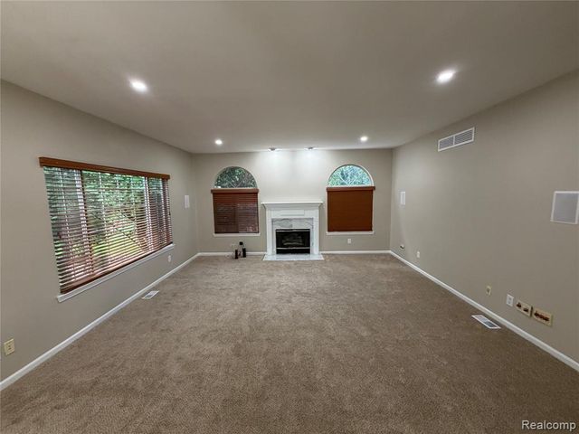 27424 Rosewood Court, Farmington Hills, MI 48334
