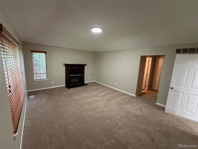 27424 Rosewood Court, Farmington Hills, MI 48334