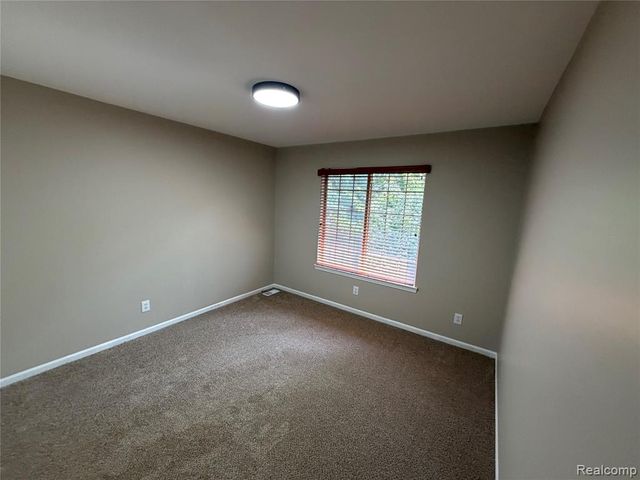27424 Rosewood Court, Farmington Hills, MI 48334