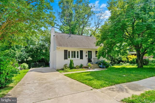 1527 MAURICE DR, Woodbridge, VA 22191