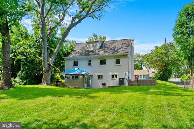 1527 MAURICE DR, Woodbridge, VA 22191