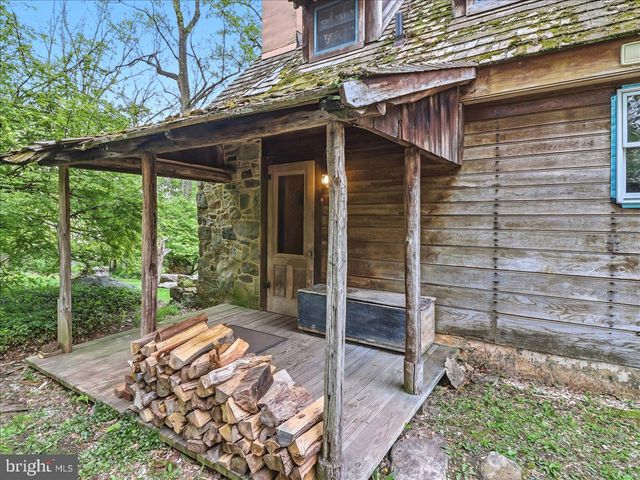3063 CREEK RD, Honey Brook, PA 19344
