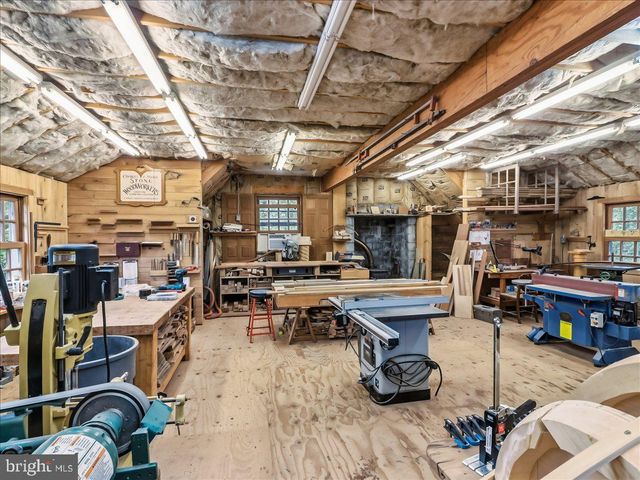 3063 CREEK RD, Honey Brook, PA 19344