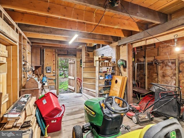 3063 CREEK RD, Honey Brook, PA 19344