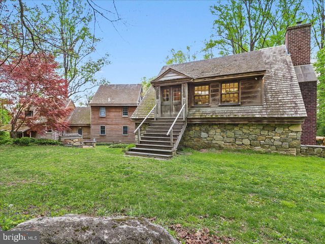 3063 CREEK RD, Honey Brook, PA 19344