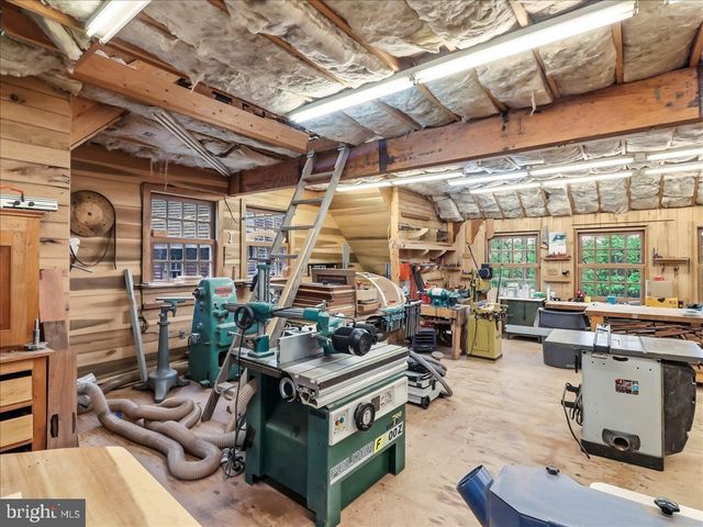 3063 CREEK RD, Honey Brook, PA 19344