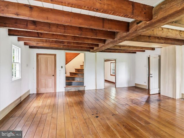 3063 CREEK RD, Honey Brook, PA 19344