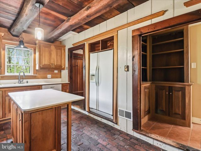3063 CREEK RD, Honey Brook, PA 19344
