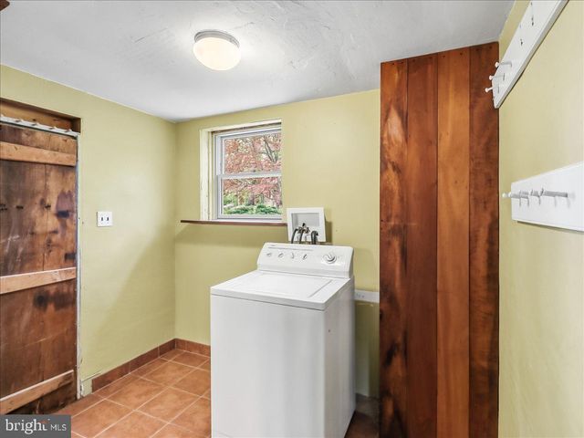 3063 CREEK RD, Honey Brook, PA 19344