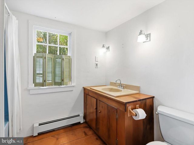 3063 CREEK RD, Honey Brook, PA 19344