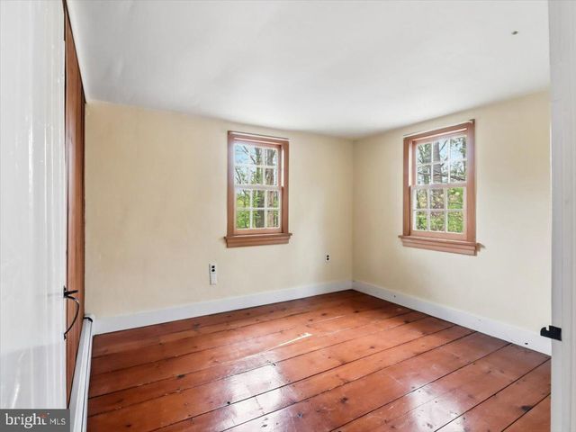 3063 CREEK RD, Honey Brook, PA 19344