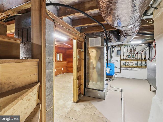 3063 CREEK RD, Honey Brook, PA 19344
