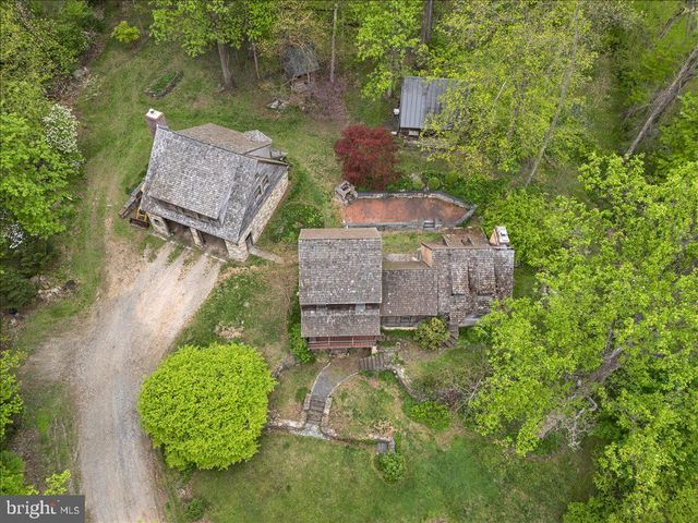 3063 CREEK RD, Honey Brook, PA 19344