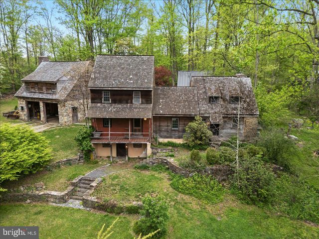 3063 CREEK RD, Honey Brook, PA 19344