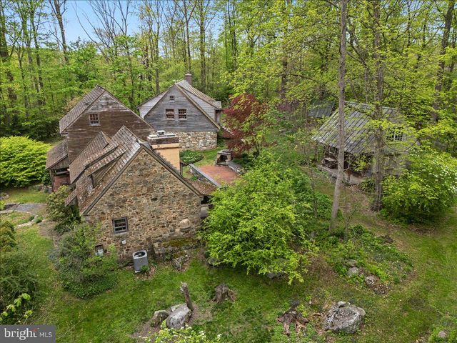3063 CREEK RD, Honey Brook, PA 19344