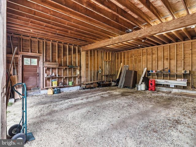 3063 CREEK RD, Honey Brook, PA 19344