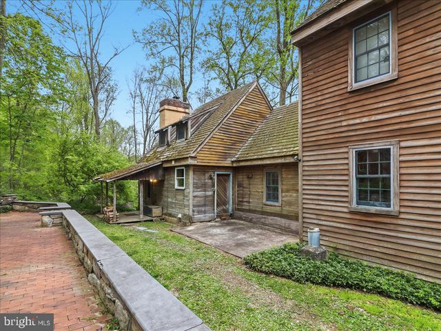 3063 CREEK RD, Honey Brook, PA 19344