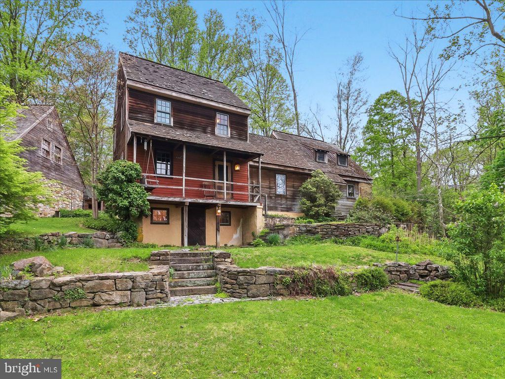 3063 CREEK RD, Honey Brook, PA 19344