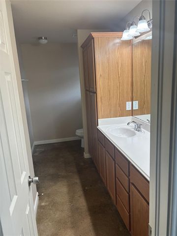 11817 13th Street, Santa Fe, TX 77510