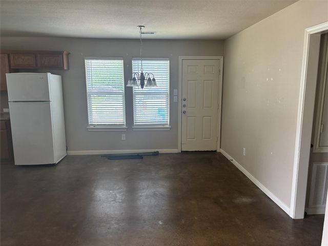 11817 13th Street, Santa Fe, TX 77510