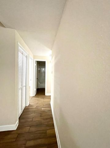 3740 Thistlemont Drive, Houston, TX 77042