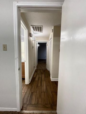 3740 Thistlemont Drive, Houston, TX 77042