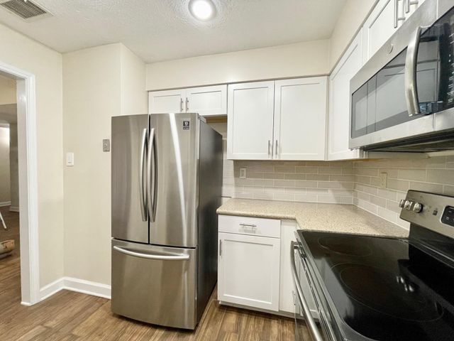 3740 Thistlemont Drive, Houston, TX 77042