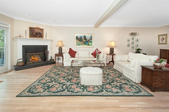 3 Ingleside Lane, White Plains, NY 10605