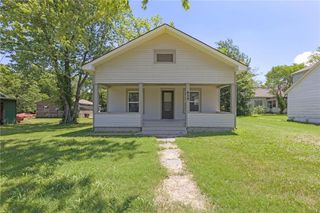 839 S Oak Street, Ottawa, KS 66067