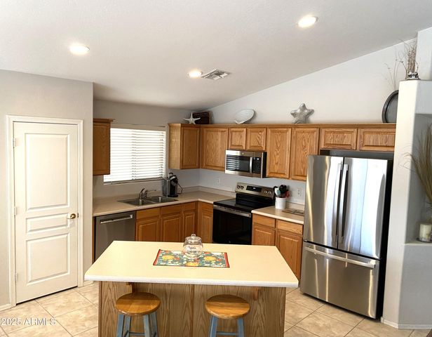 6432 W VILLA LINDA Drive, Glendale, AZ 85310