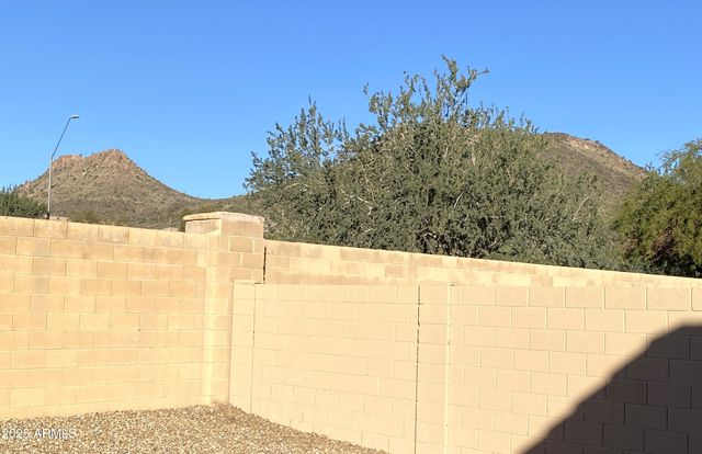 6432 W VILLA LINDA Drive, Glendale, AZ 85310