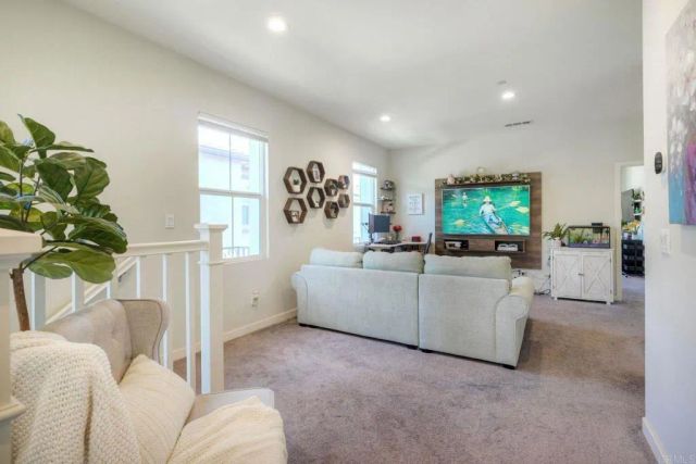 4141 Mission Tree Way, Oceanside, CA 92057
