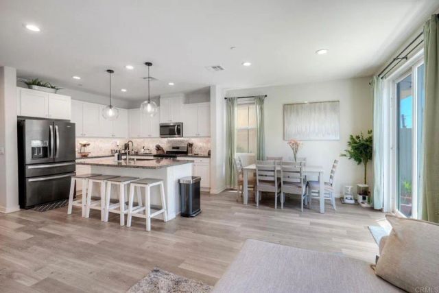 4141 Mission Tree Way, Oceanside, CA 92057
