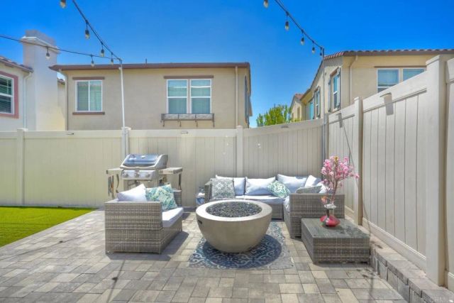 4141 Mission Tree Way, Oceanside, CA 92057