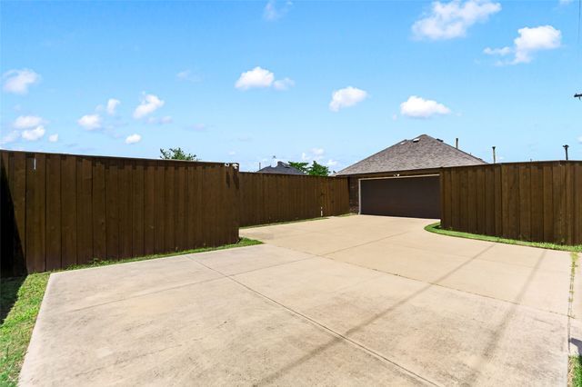 8014 Garner Road, Rowlett, TX 75088