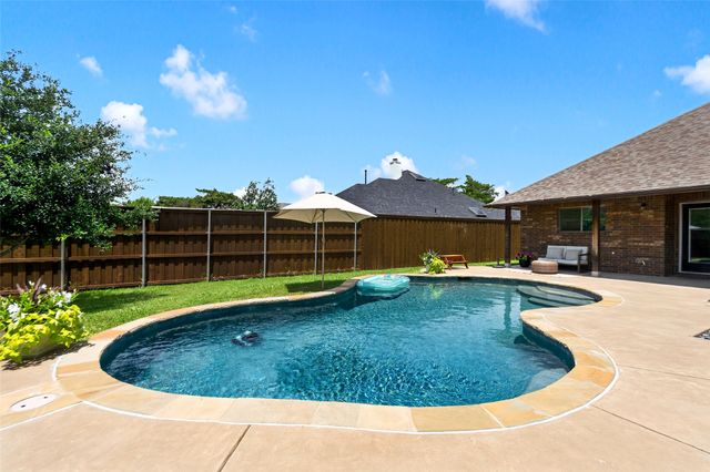 8014 Garner Road, Rowlett, TX 75088
