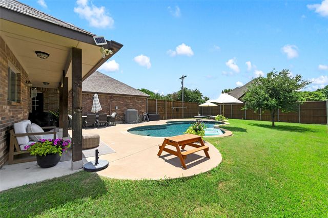 8014 Garner Road, Rowlett, TX 75088