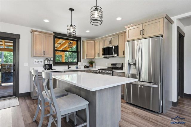 21292 EMBERS WAY, Lead, SD 57754
