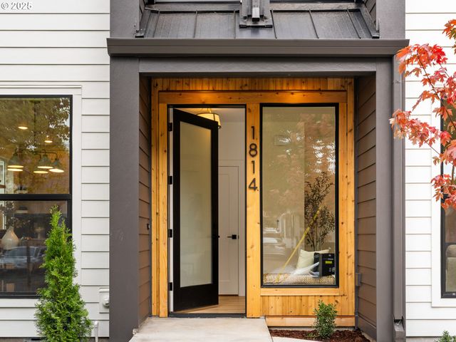 1814 Se 37th Ave, Portland, OR 97214