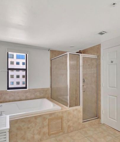 888 S Douglas Rd 917, Coral Gables, FL 33134