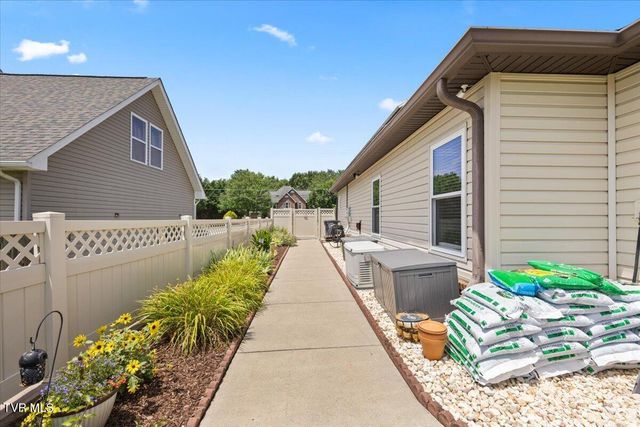 1635 Cooks Valley Road, Kingsport, TN 37664